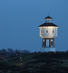Wasserturm Langeoog bei Nacht